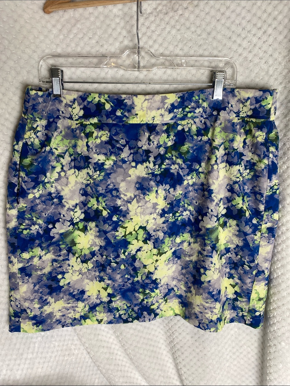 J. Jill Fit Floral Blue & Lime Print Women's Skort